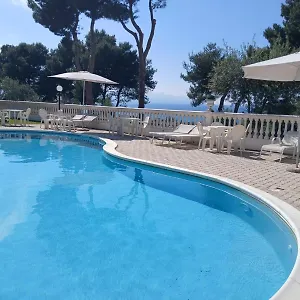  Vakantiehuis Nunziatella Badia Italië