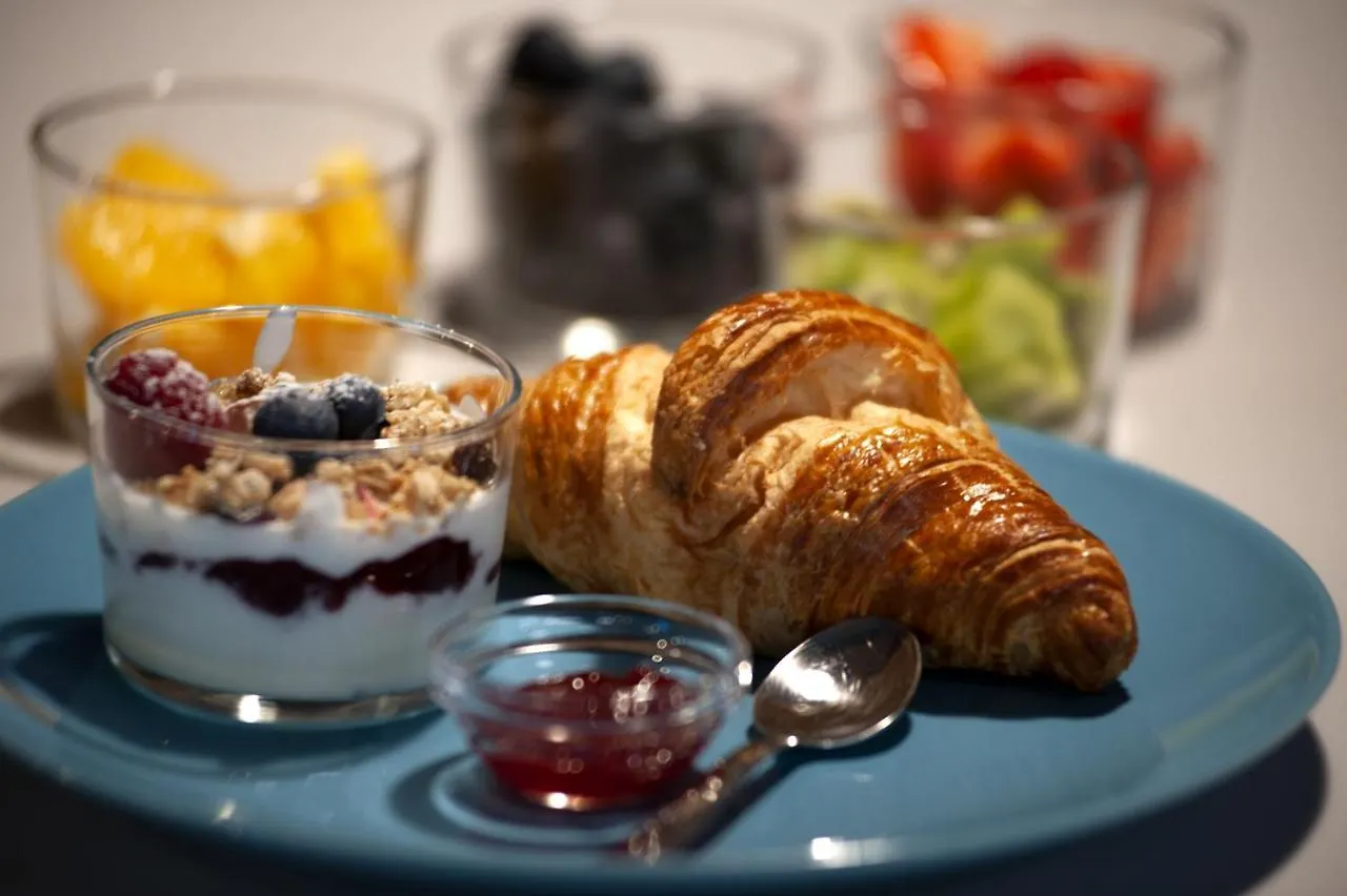 Stay Hotel Brunello إيطاليا