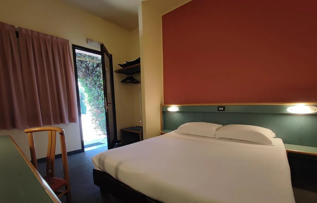 Stay Hotel Brunello