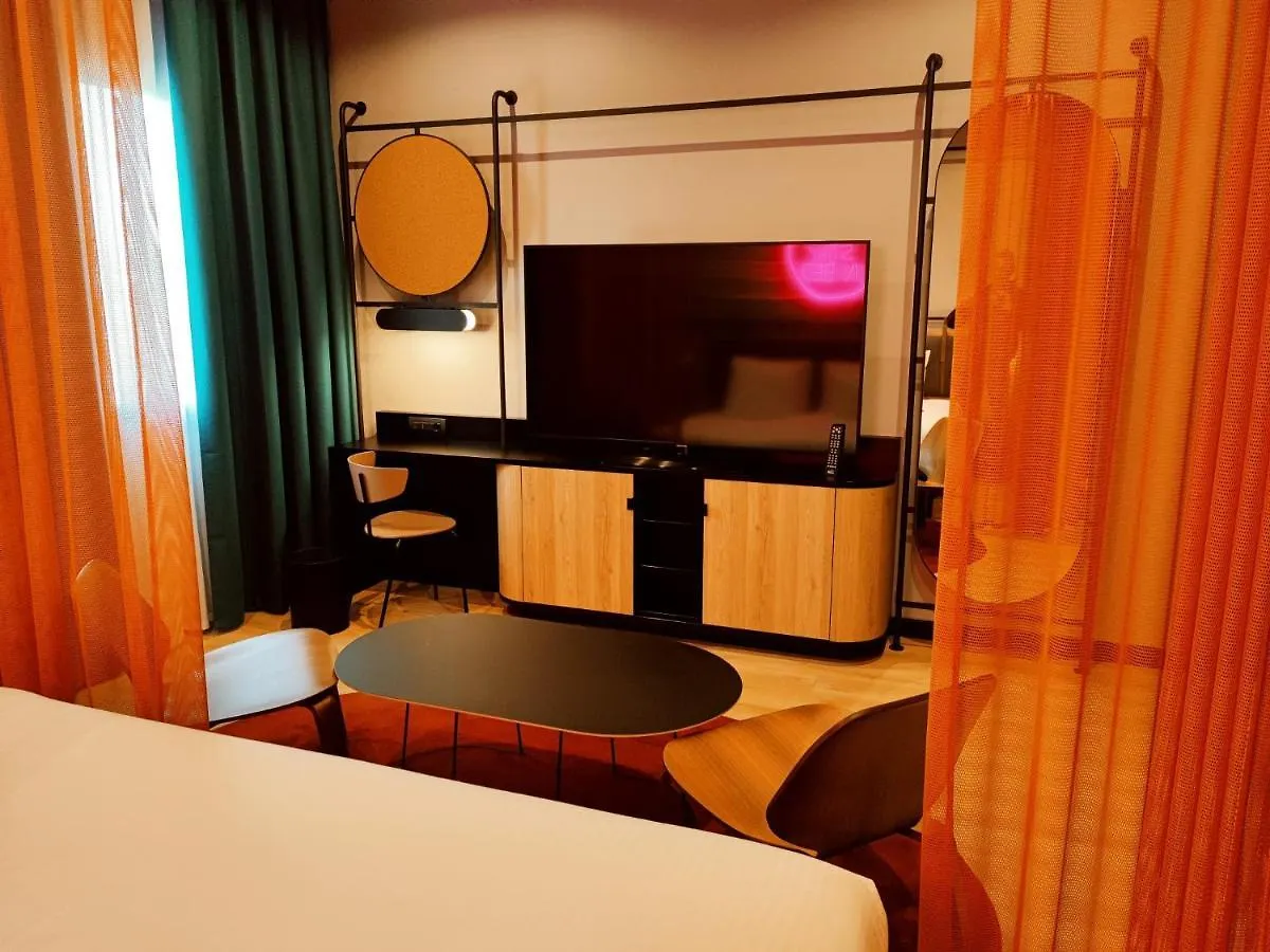 Stay Hotel Brunello